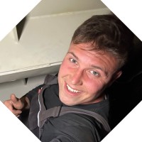 Simon Bakker