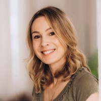 Veronika Weaver