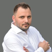 Maciej O.
