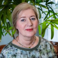 Monique Van der Wel