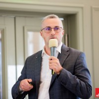Андрей Ермаков