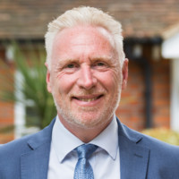 Steven Bond
