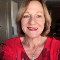 Evelyne Saez