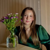 Abigail Bond