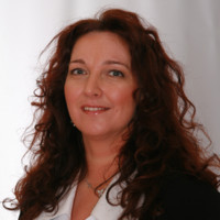 Nóra Tóth