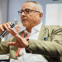 Robert Ruesz
