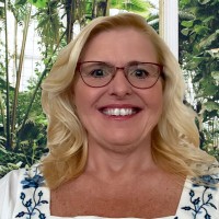 Deb Burns, Rn