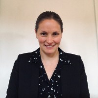 Yvonne Snell