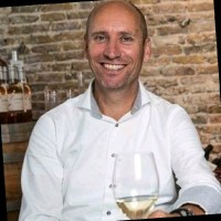 John de Nijs Winebizz Excellent Wines