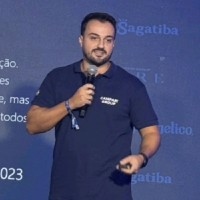 Danillo Mão Cheia D Amaral