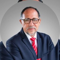 Coach Mario Cáceres Mir