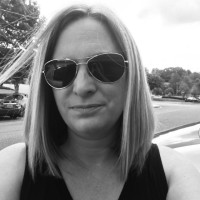 Jill Ray