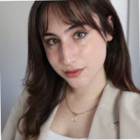 Daniela Menenti Dr.