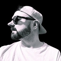Sam T.