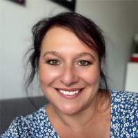 Nina Cairns