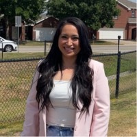 Elizabeth Flores