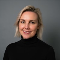 Lara Hall