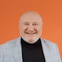 √ Eric van Waardenburg