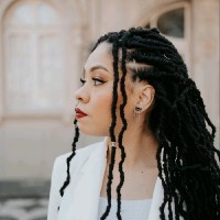 Graziella Benedito Souza