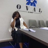 Larissa Joëlle Kenmoe singue Kamgang