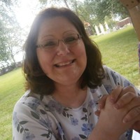 Paula F.