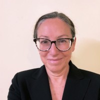 Roxana Stewart
