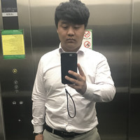 李正伟