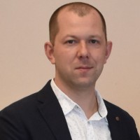 Антон Глотов