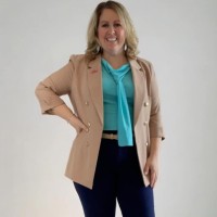 Lindsey Lyons