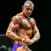 Steve Lewis