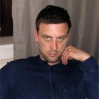 Dirk Naumann