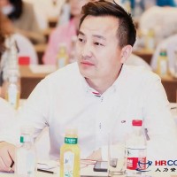 李大伟
