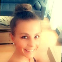 Mélanie FAVREAU