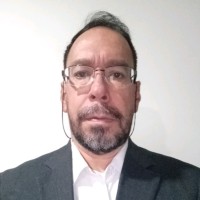 José H Téllez M