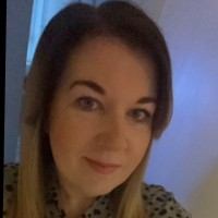 Laura Housley