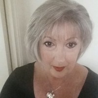 Lynette Lee