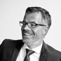 Dr. Peter Bartholomaeus