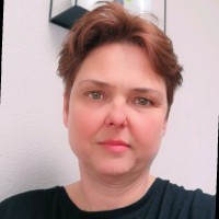 Esther Van Beek