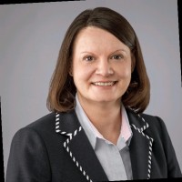 Lucia Mackinnon
