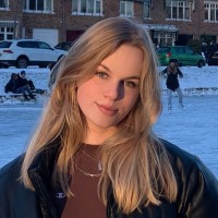 Rosanna, Angelina van der Plas