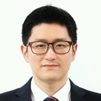 Dong Lee