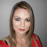 Lorraine Oosthuizen