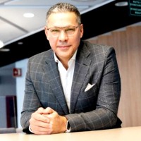 Eric J. Ruiz