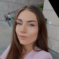 Оля Покиданець