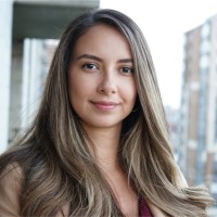 Paula Rayo, Med