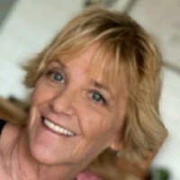 JO LLOYD