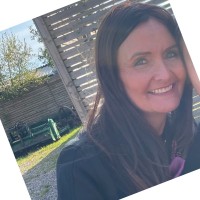 Julie Calder ACIPD MCMI