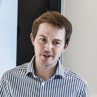 Mark Richard Earnshaw