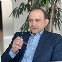 Hosein Seyyed Esfahani