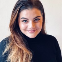 Claire Van Tulder
